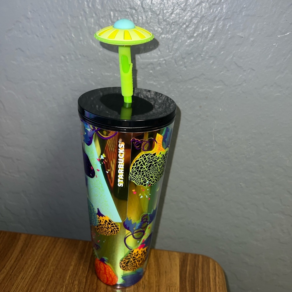 Starbucks Halloween cup w/ Glow in the dark topper  Tumbler with Straw